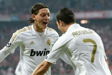 Mesut Özil anunció su retiro del fútbol, recordando que fue uno de los mejores 10 que se puso la camiseta del Real Madrid