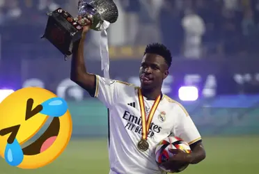 Vinicius levanta el trofeo de la Supercopa. Imagen: El Español.